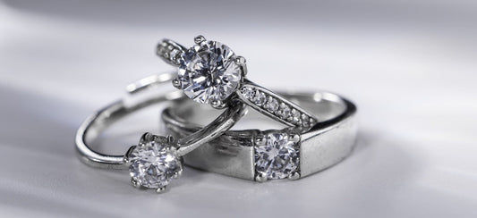 Choosing the Perfect Engagement Ring: Styles, Metals, and Pairings